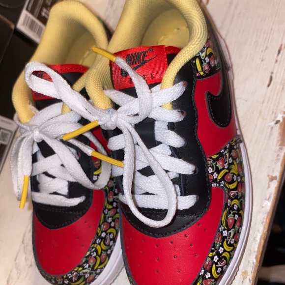 Toddler Nike - Picture 3 of 12